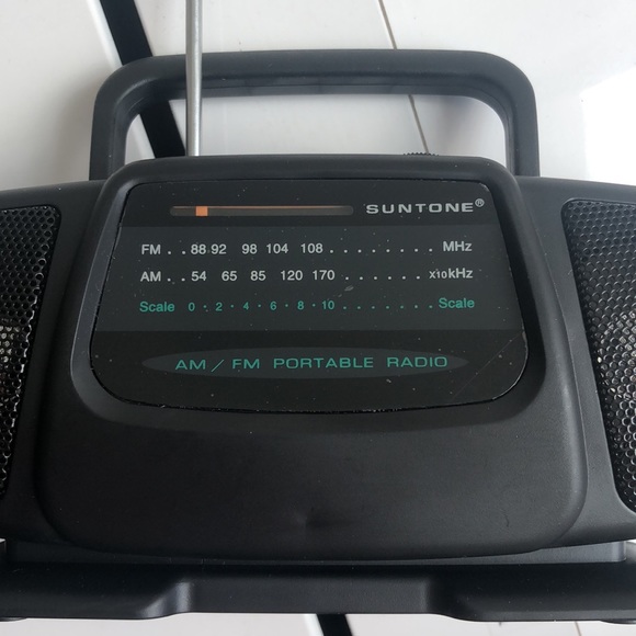 Beach radio vintage/ Retro miniature boombox Suntone Dual speaker radio - Picture 3 of 9